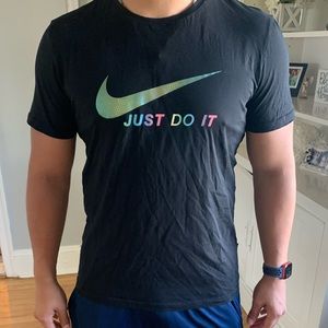 Black t shirt NIKE